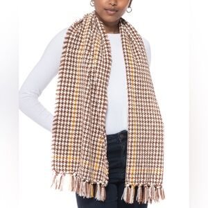 New - Charter Club Houndstooth Patterned Wrap Scarf in Cream and Brown